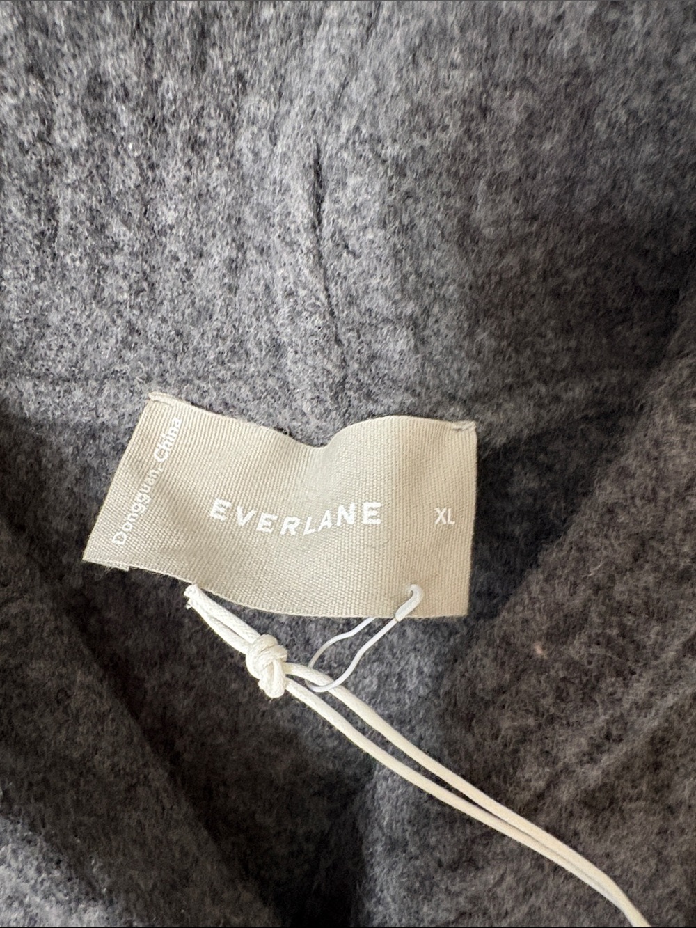 Everlane The Cozy Stretch Hooded Button-Up Cardigan - Picture 3 of 5